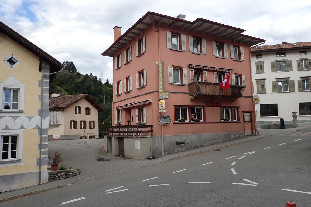 Hotel Raetia Tiefencastel Extérieur photo